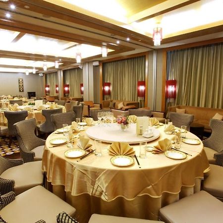 Nice Prince Hotel Chiayi City Exterior photo A restaurant in Hong Kong