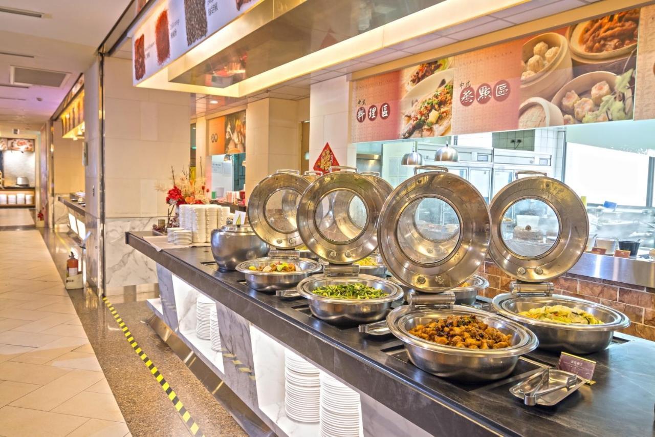 Nice Prince Hotel Chiayi City Exterior photo A buffet at a hotel