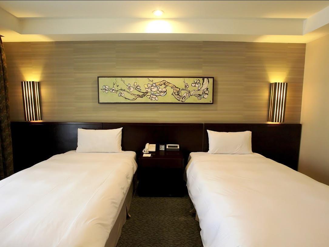 Nice Prince Hotel Chiayi City Exterior photo Deluxe Twin Room