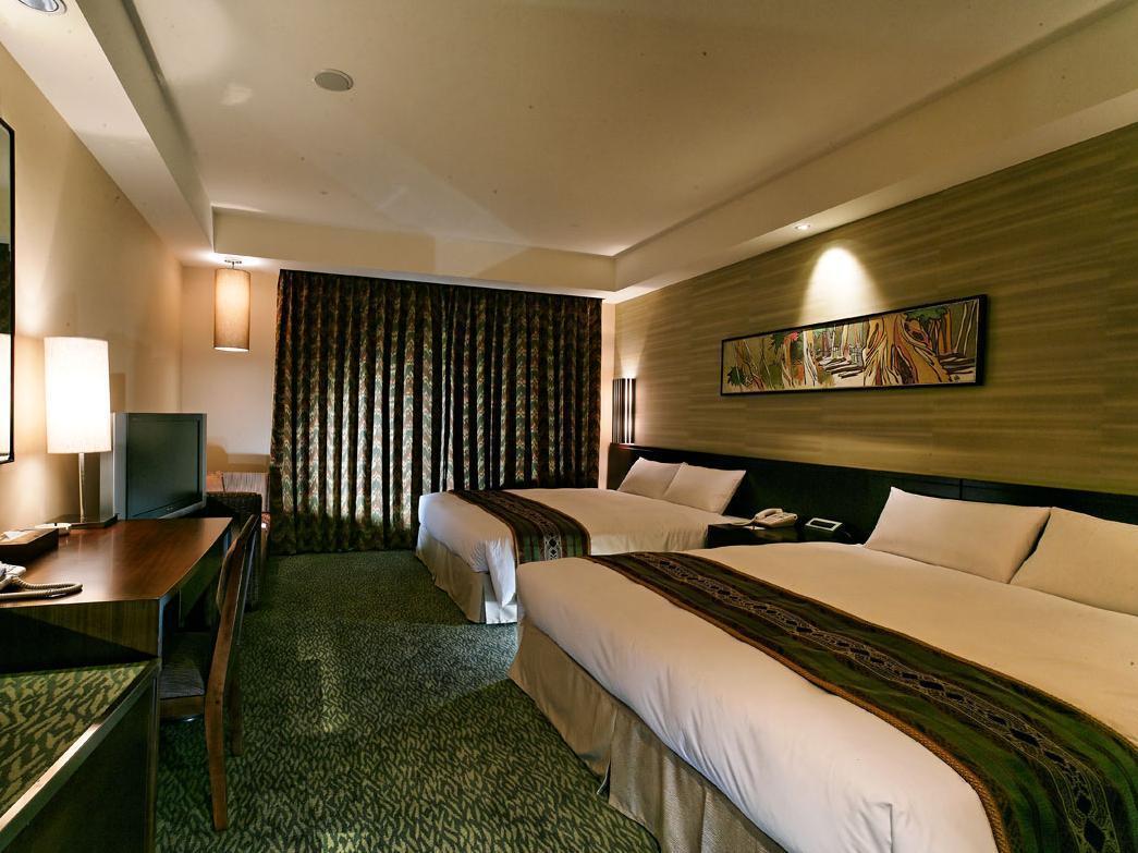 Nice Prince Hotel Chiayi City Exterior photo Deluxe Room