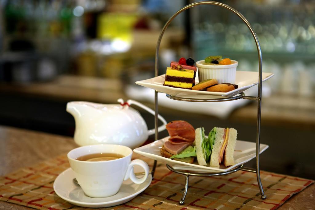 Nice Prince Hotel Chiayi City Exterior photo Afternoon tea